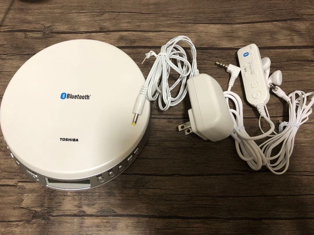 東芝　ポータブルCD プレーヤー　Bluetooth対応　TY-3