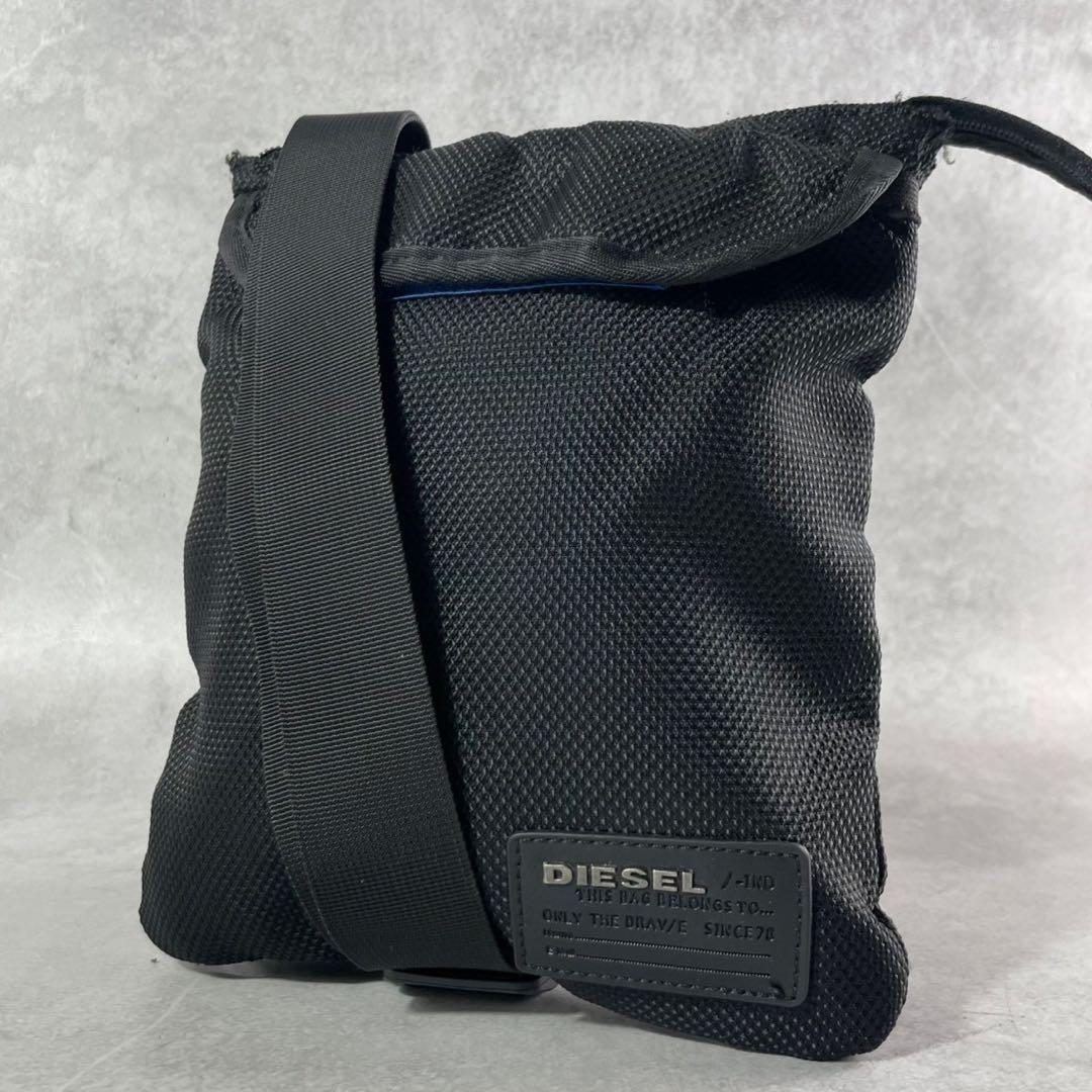 DIESEL ブラック ショルダーバッグ　メッシュデザイン　調整可能ストラップ