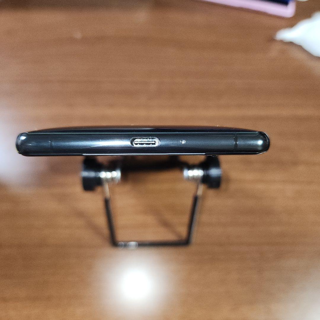 ①Xperia XZ2 Premium クロムブラック　au SOV38