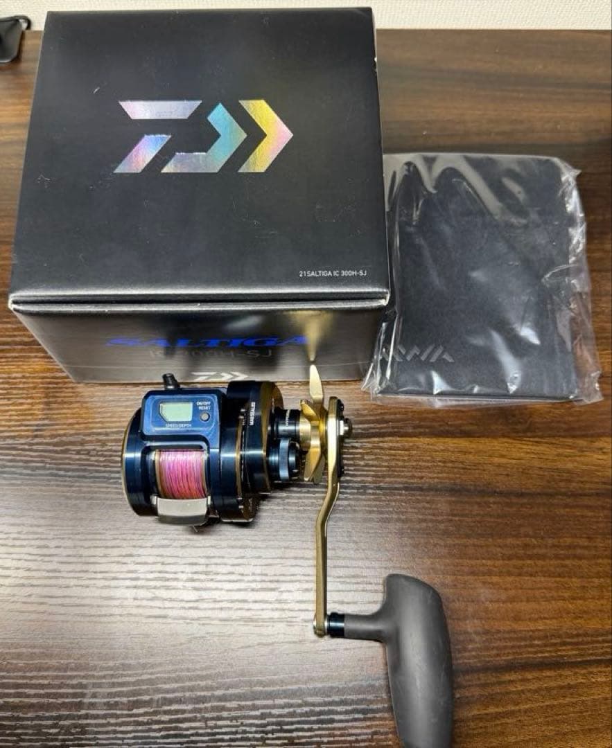 釣*し様 ダイワ ソルティガic 300H-SJ