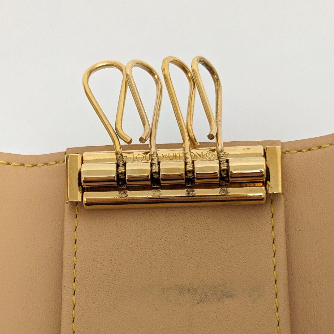 ルイヴィトン モノグラム マルチカラー キーケース 4連 ホワイト 中古