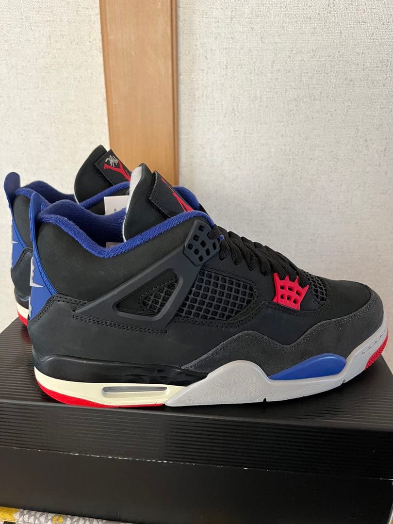 i*5様 Air Jordan 4