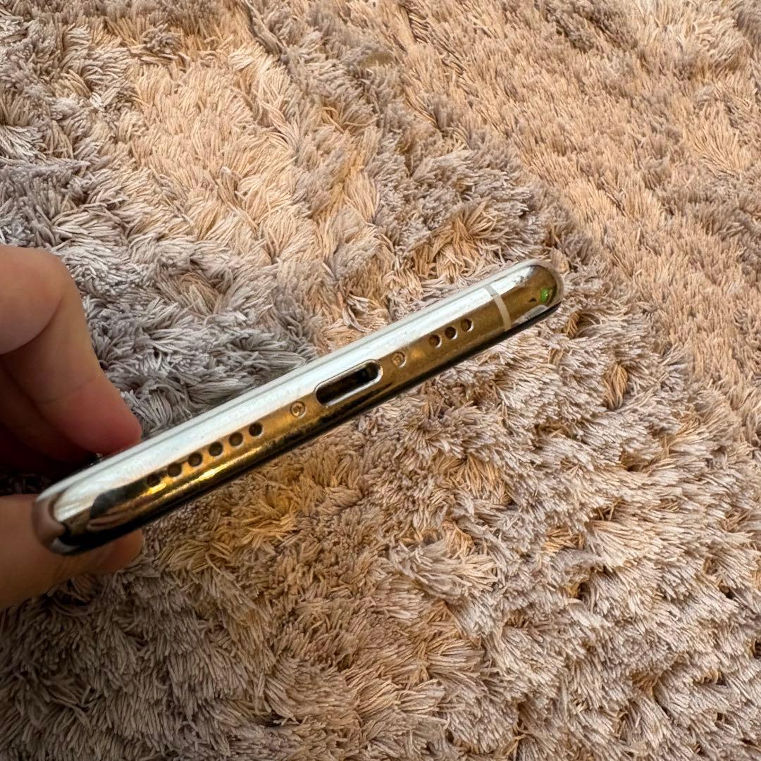 【美品】iPhone XS 64GB ホワイト SIMフリー