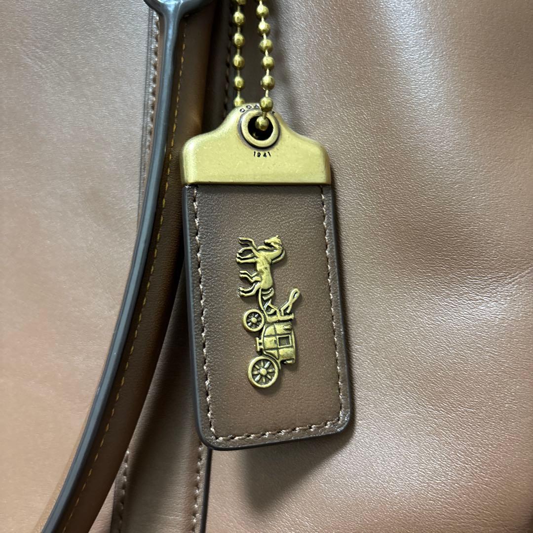 【ブラックフライデーセール】コーチ　メトロポリタン　レザー　トートバッグ　未使用