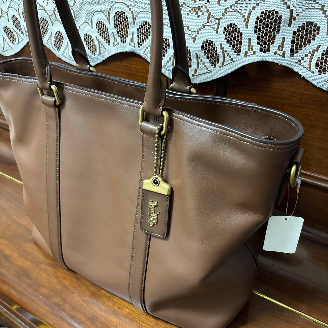 【ブラックフライデーセール】コーチ　メトロポリタン　レザー　トートバッグ　未使用