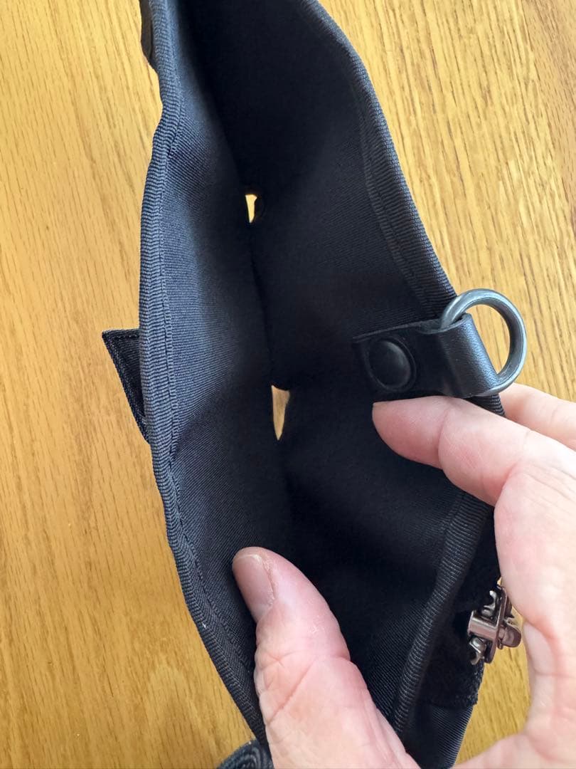 sacai 黒 ミニウォレット　25AW