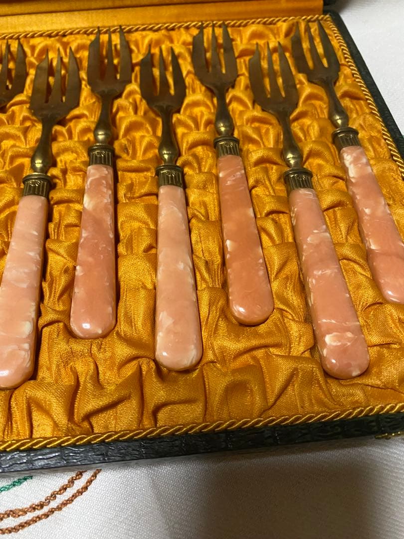 フランスアンティークMontpeyroux ピンクハンドル フォークセット11本