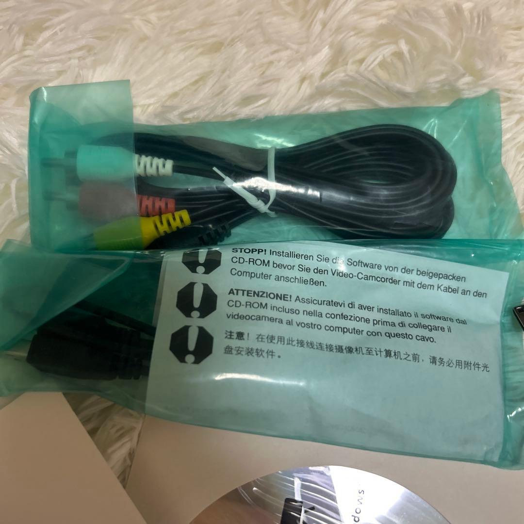 【極美品】Canon iVIS HF R21 ビデオカメラ　ブラック　動作OK