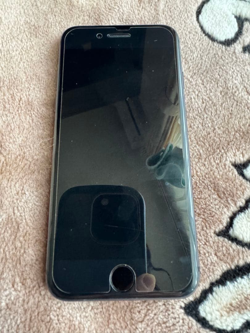 iPhone 8 64GB au 【美品・バッテリー89%】