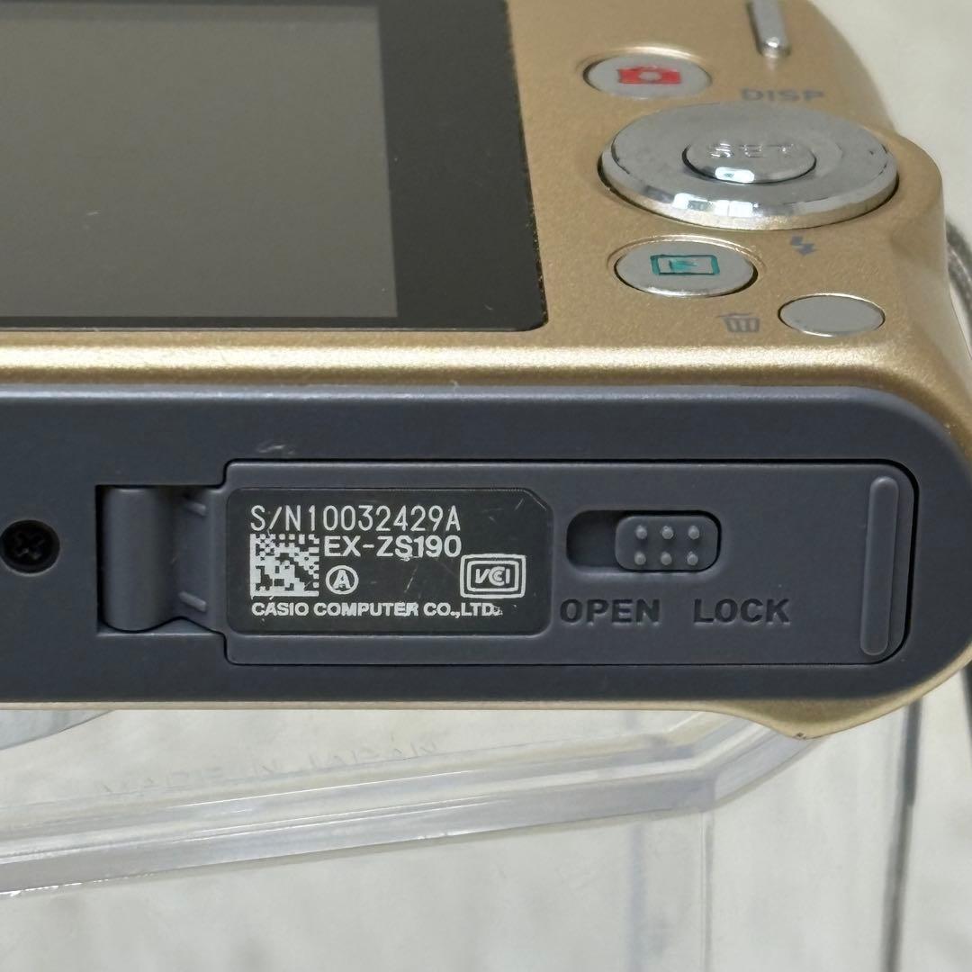 CASIO カメラ　エクシリム　EX-ZS190 ゴールド コンデジ　動作品