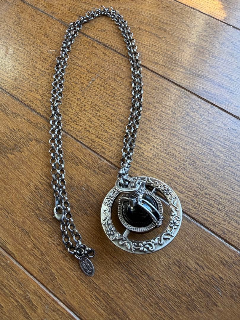 Vivienne Westwoodスモール オーブ ネックレス 総柄