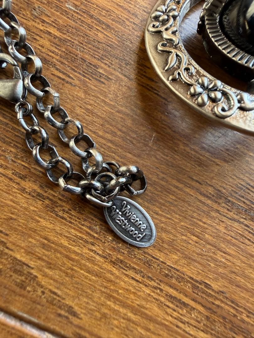 Vivienne Westwoodスモール オーブ ネックレス 総柄