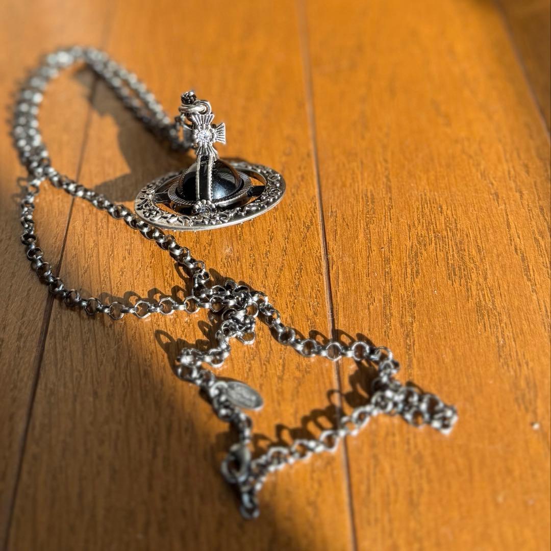 Vivienne Westwoodスモール オーブ ネックレス 総柄