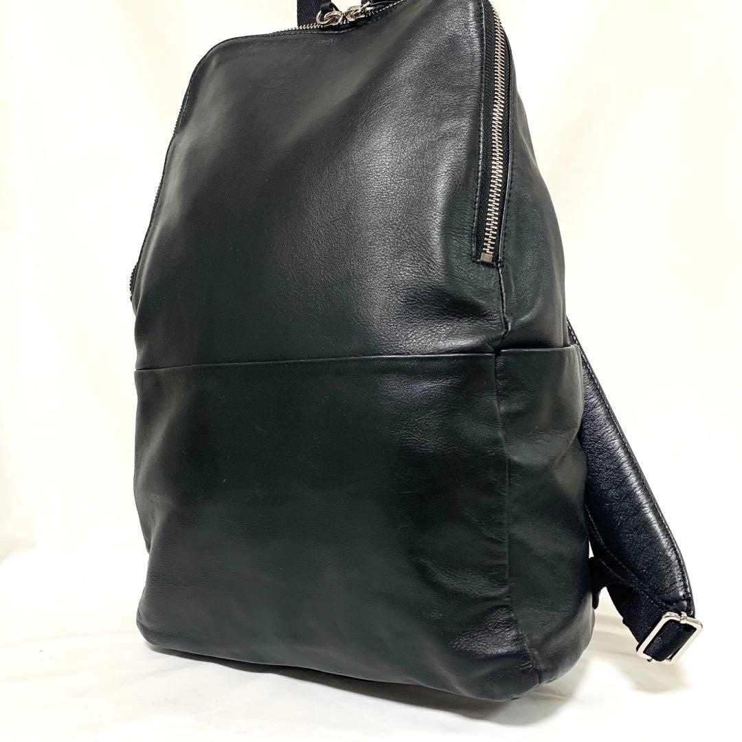 【雑紙掲載　A4収容可能】ガリャルダガランテ　リュック　バックパック　レザー　黒