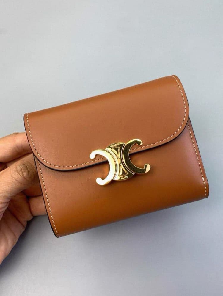 CELINE セリーヌトリオンフ レザー三つ折り 財布 ブラウン