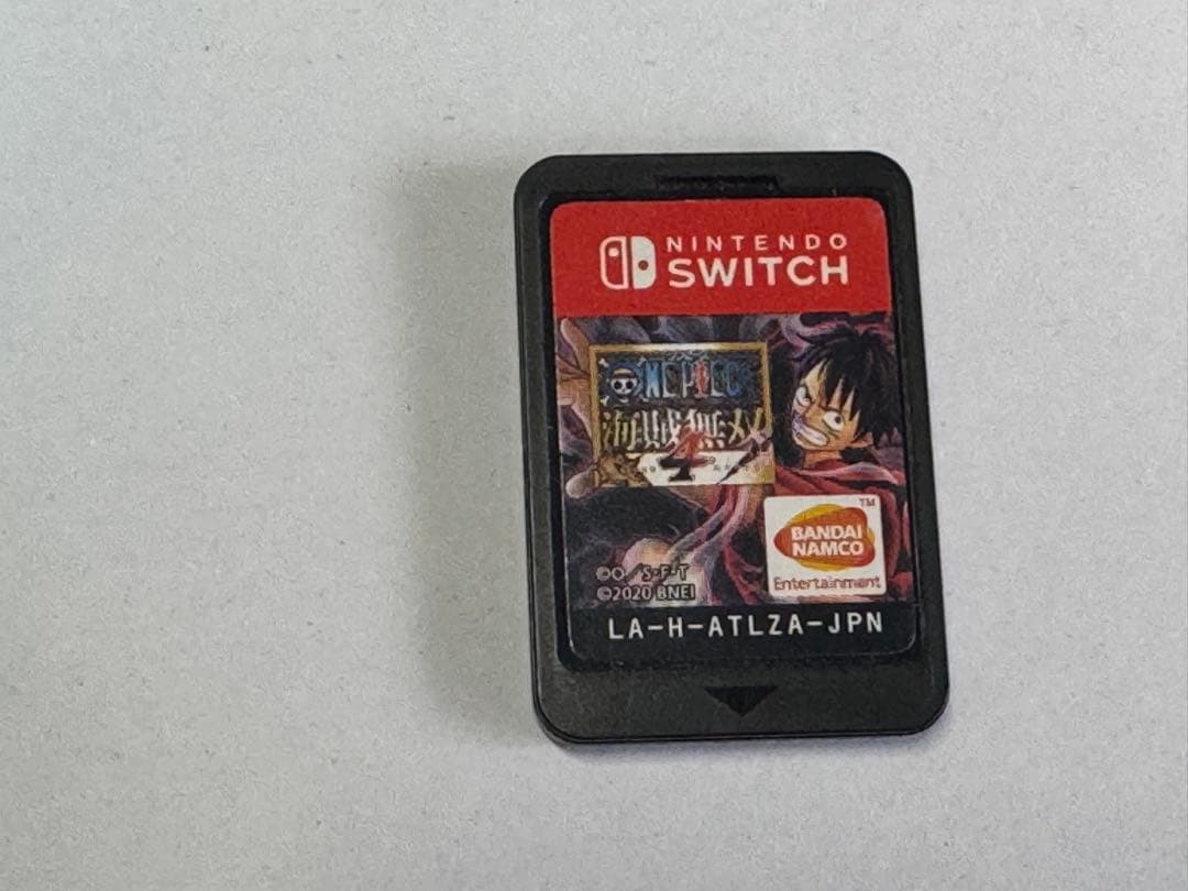 Nintendo Switch 本体 + ワンピース 海賊無双4 画像のもののみ