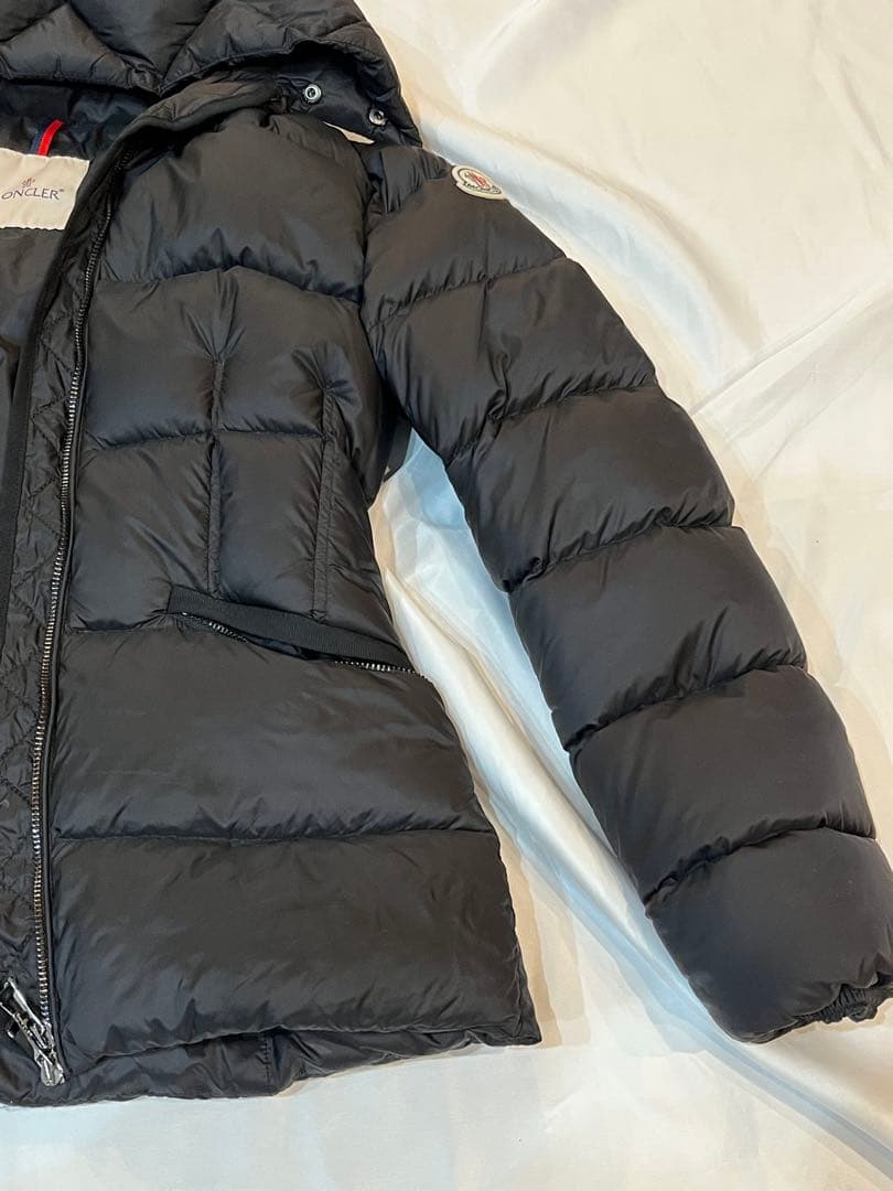 モンクレイル　ダウンジャケット　サイズ1