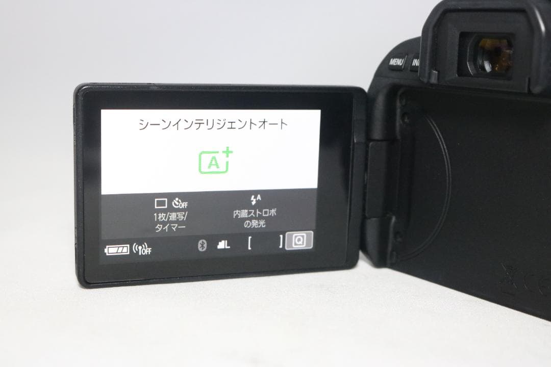 ⭐自由自在の回転モニター⭐Canon Kiss x9 ⭐一眼レフ 軽量＆高画質