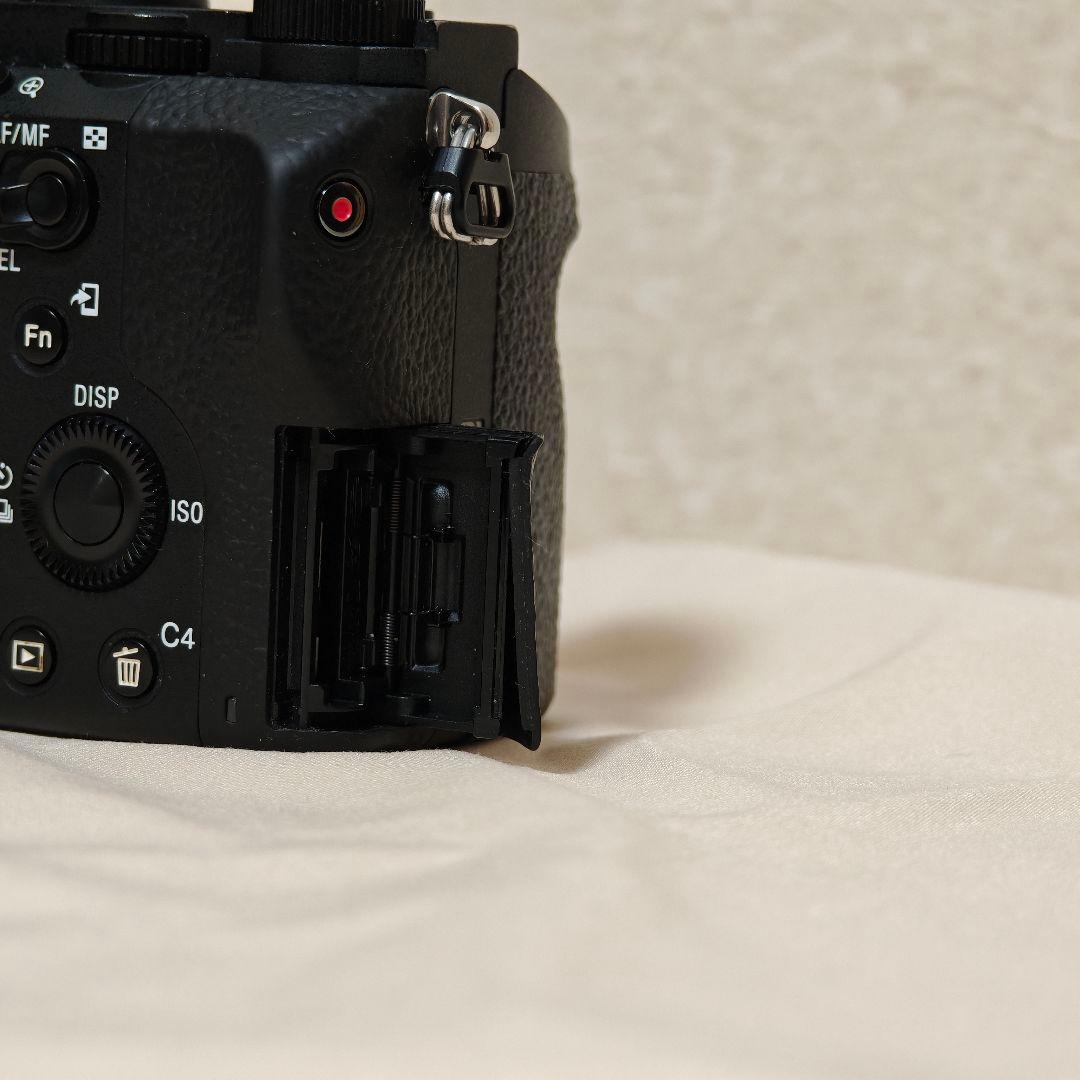 Sony ソニー α7R II（ILCE-7RM2）ボディ　本体　ミラーレス一眼