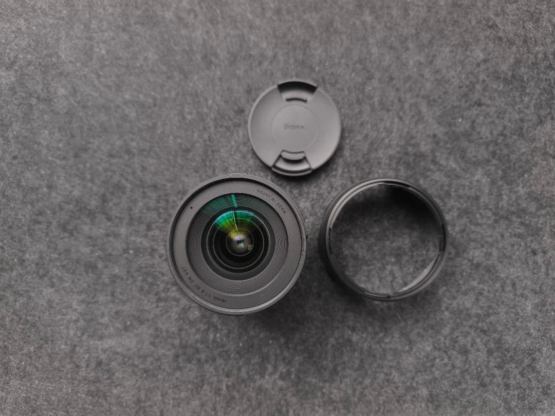 美品【SIGMA 16mm F1.4 DC DN】Xマウント