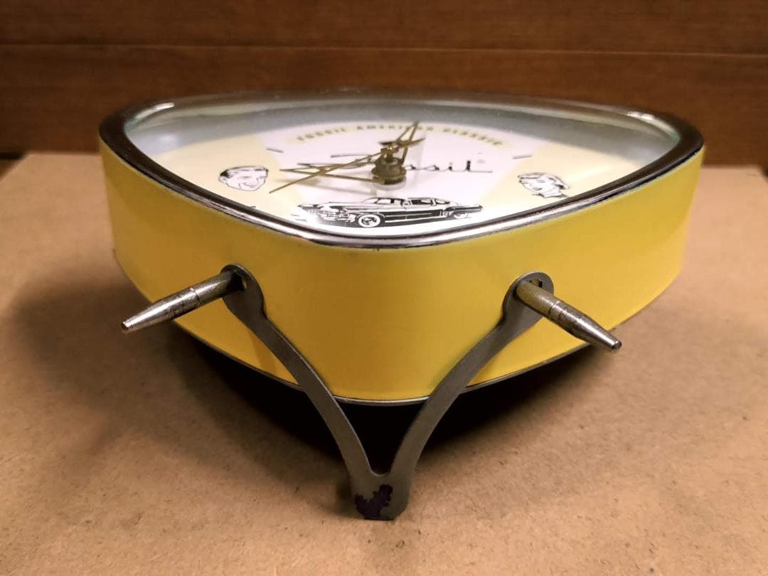 レトロ FOSSIL AMERICAN CLASSIC 手巻き式 目覚まし時計