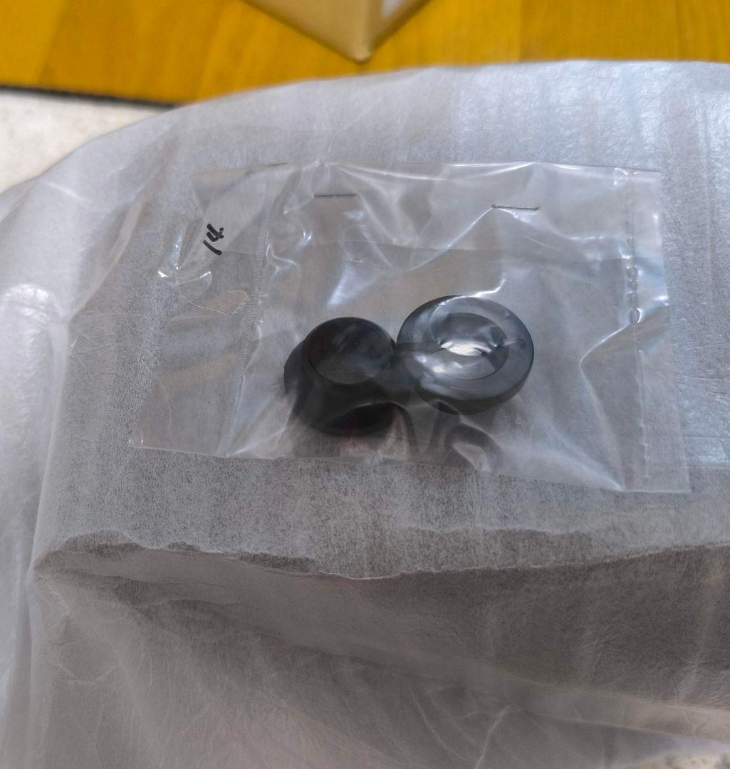 N-BOXカスタム　純正アームレスト