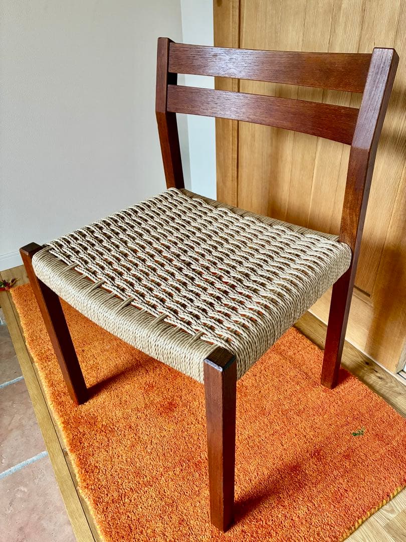 極美品　J.L.Moller jlモラー チーク材 ウェグナー　yチェア