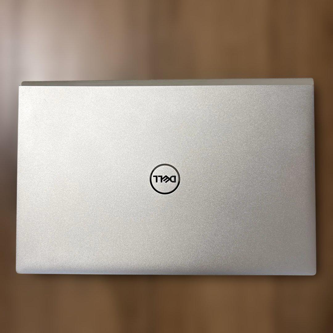 Dell Inspiron 13 5000 第11世代 Core i5
