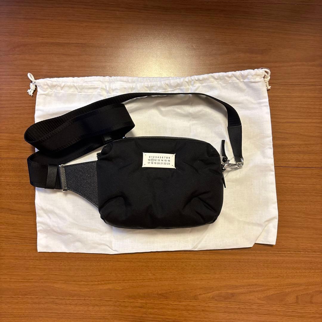 メゾンマルジェラ　グラムスラムスポーツボディバッグ　ブラック