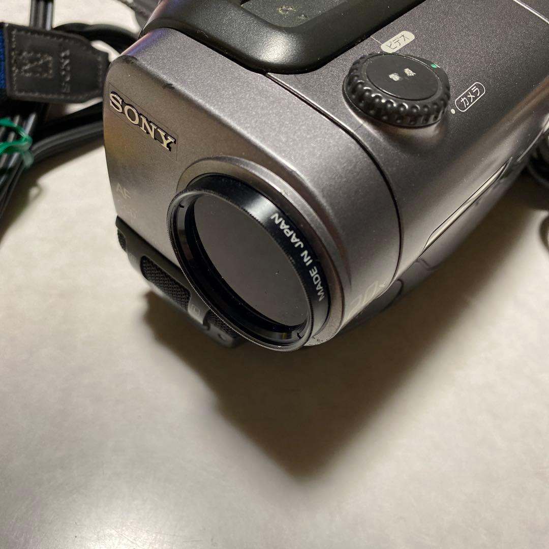 SONY VideoHi8 Handycam CCD-TR11 ④
