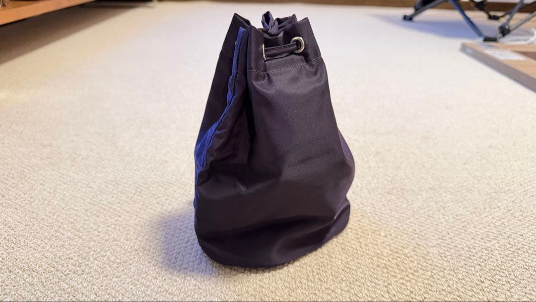 PRADA パープル ナイロン ポーチ