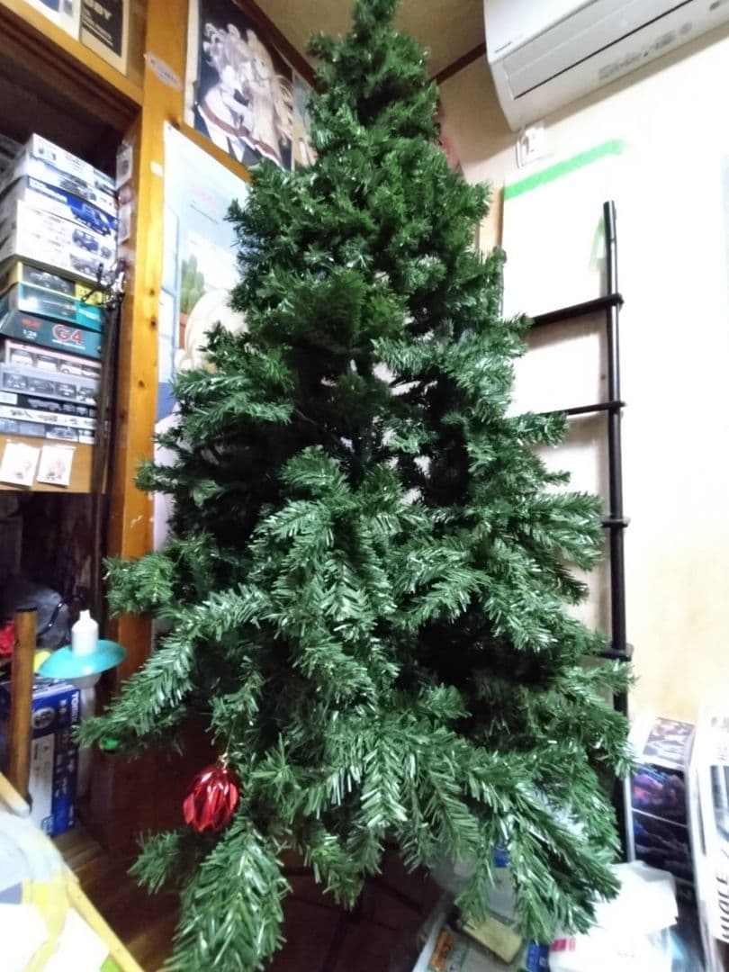 クリスマスツリー205センチ