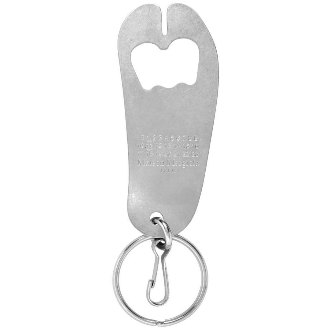 ざ*く様 Maison Margiela 足袋 ボトルオープナー キーリング