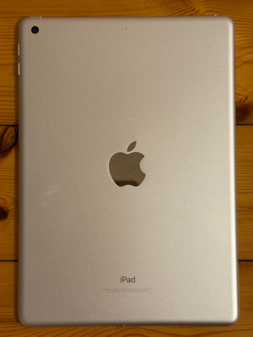 Apple iPad(第5世代)32GBシルバー 本体のみ
