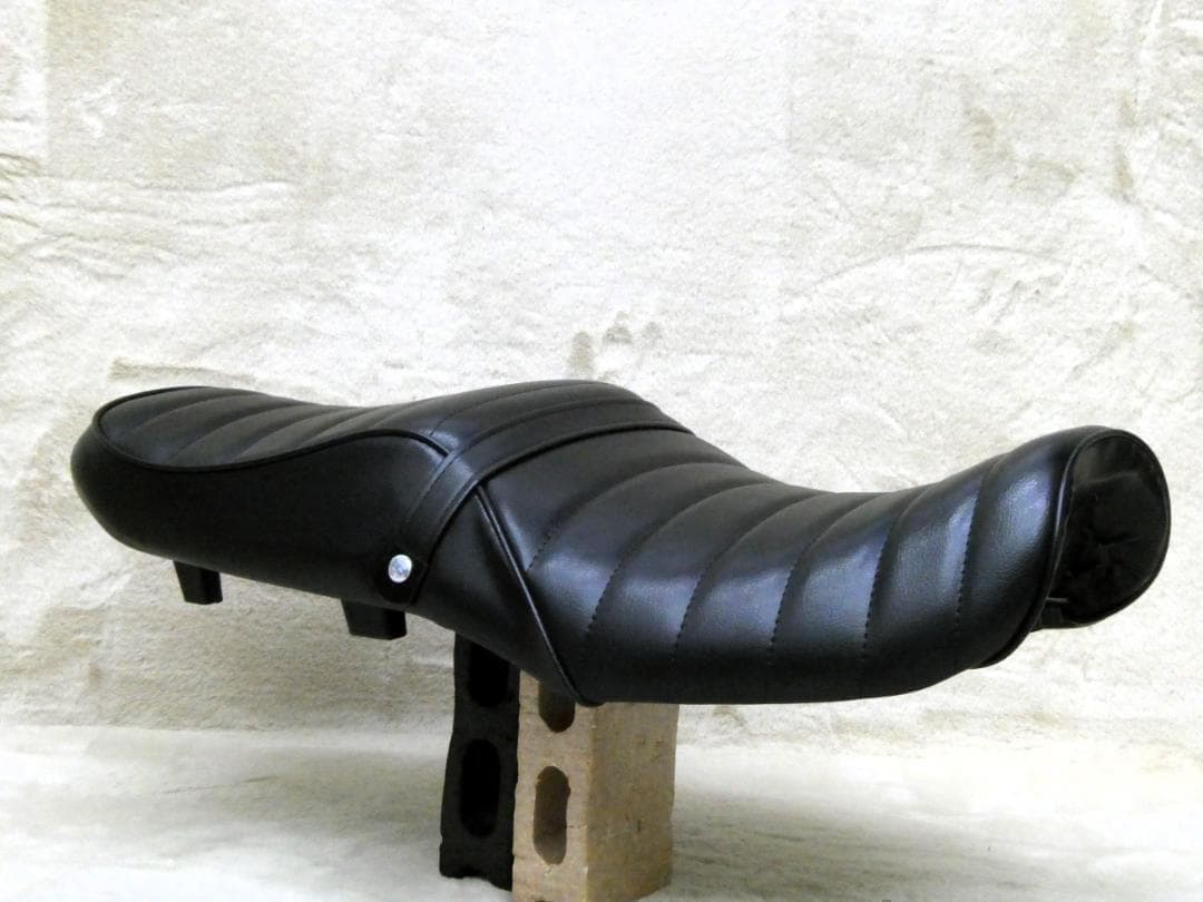 バリオス　２型　黒皮　タックロールシート /②あんこ抜き 完成品　ZR250B