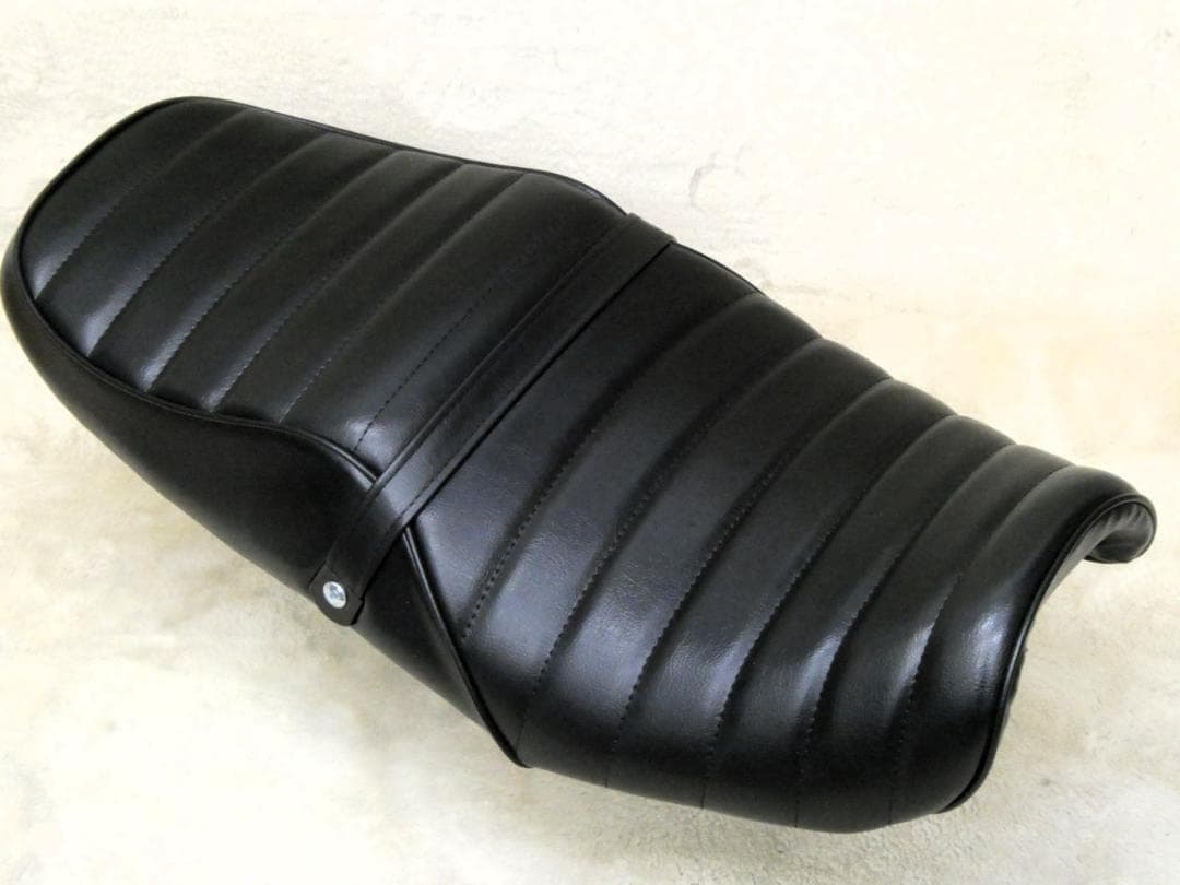 バリオス　２型　黒皮　タックロールシート /②あんこ抜き 完成品　ZR250B