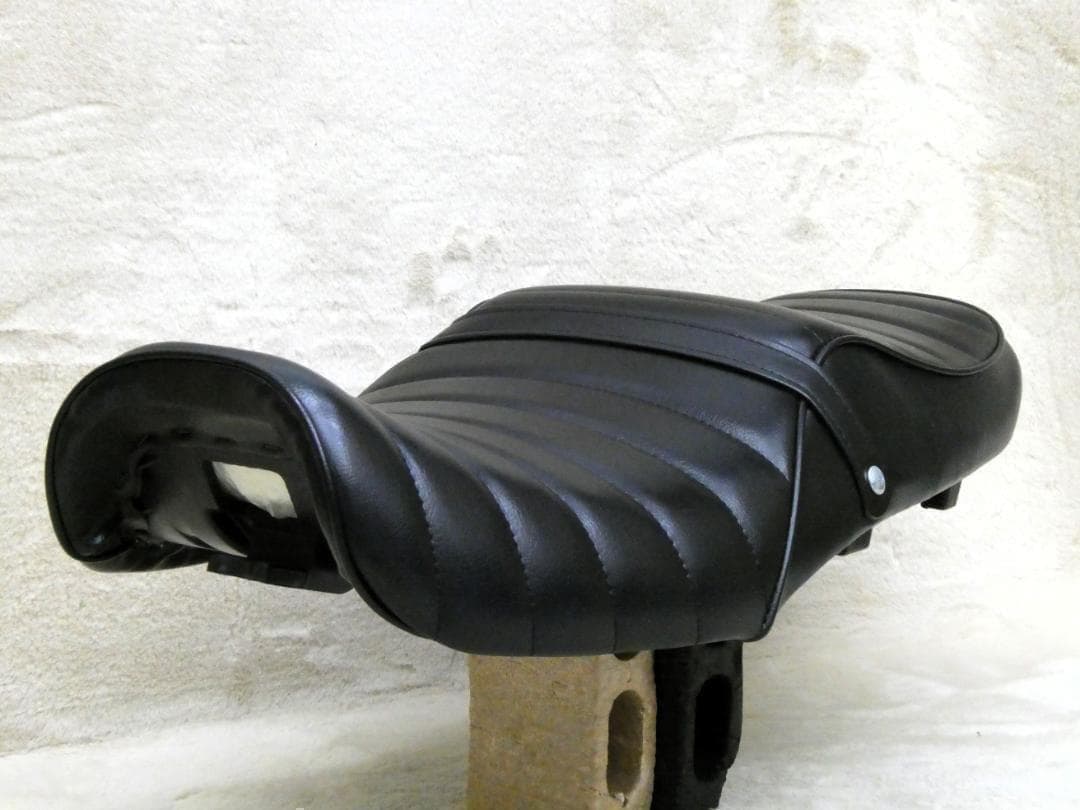 バリオス　２型　黒皮　タックロールシート /②あんこ抜き 完成品　ZR250B