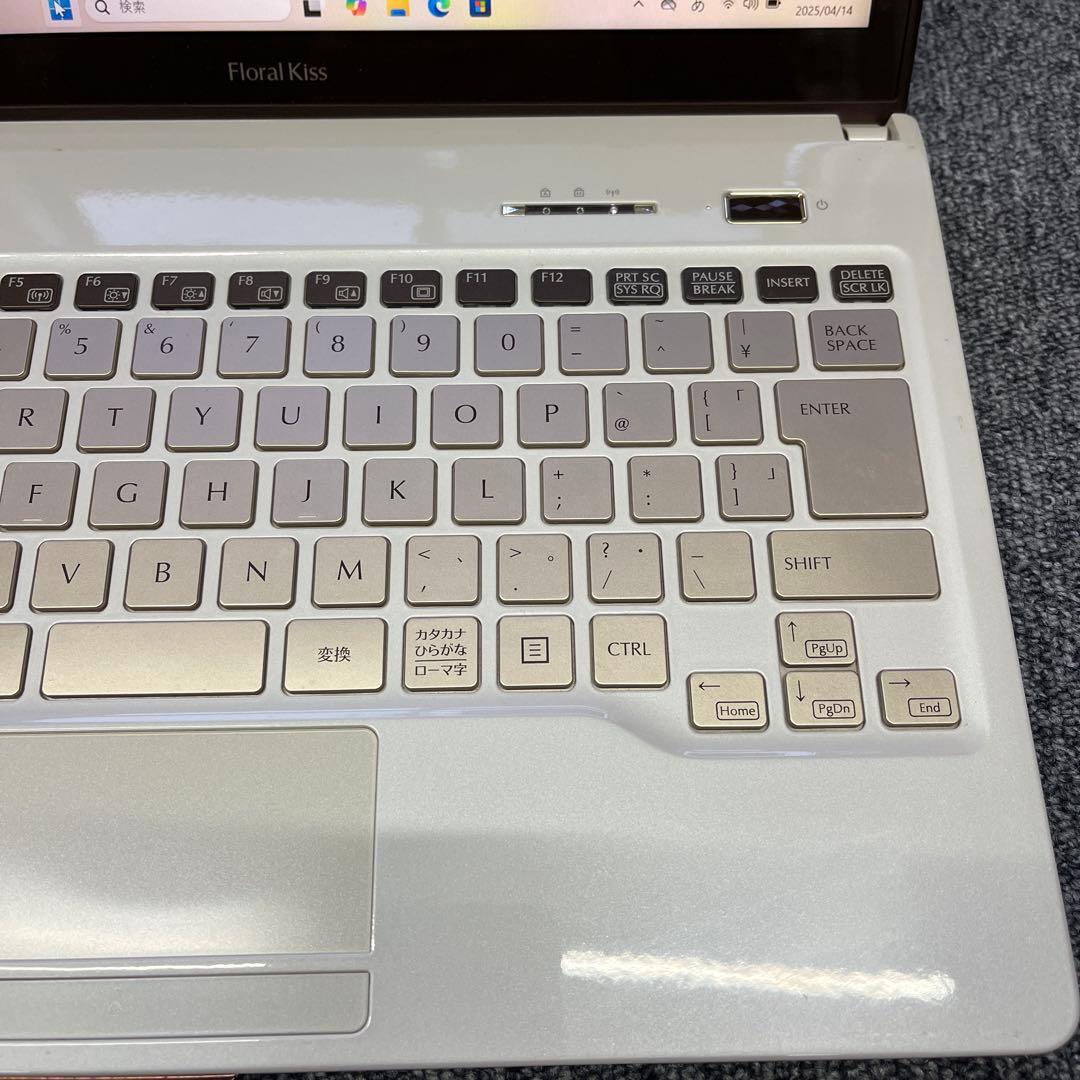 【良品】新品SSD256GB 富士通Floral Kiss Corei5