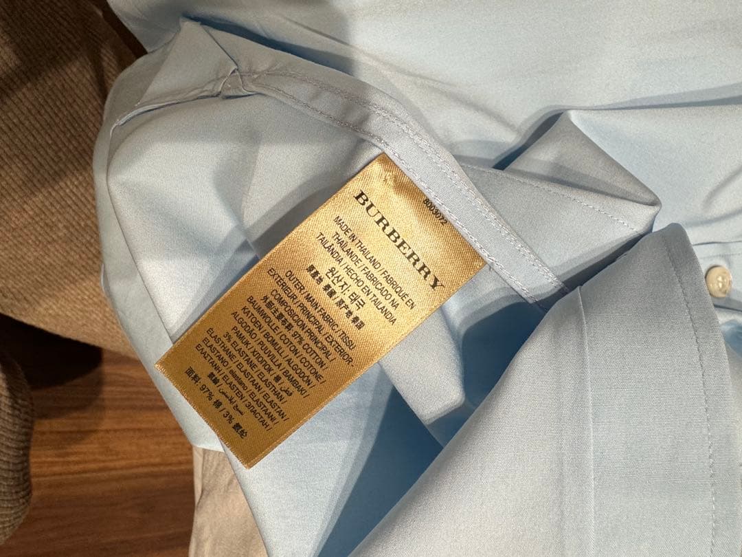 バーバリー長袖シャツ