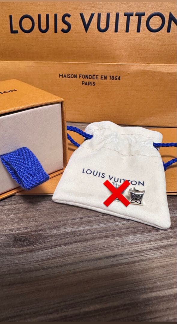 Louis Vuitton ルイヴィトンピアス片耳