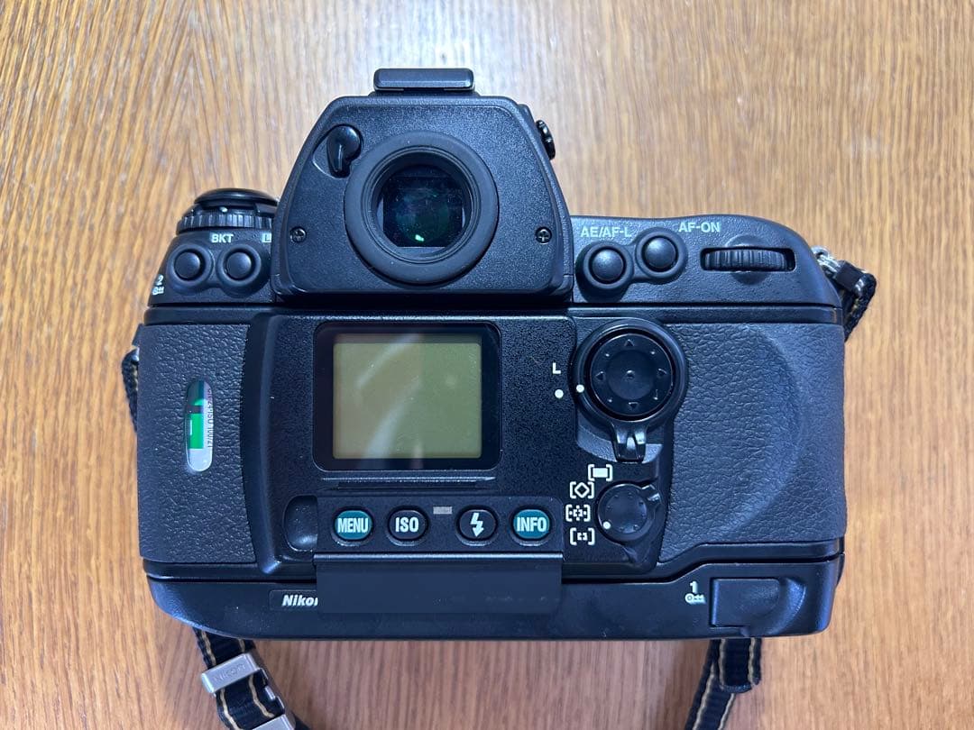 Nikon F6 一眼レフカメラ