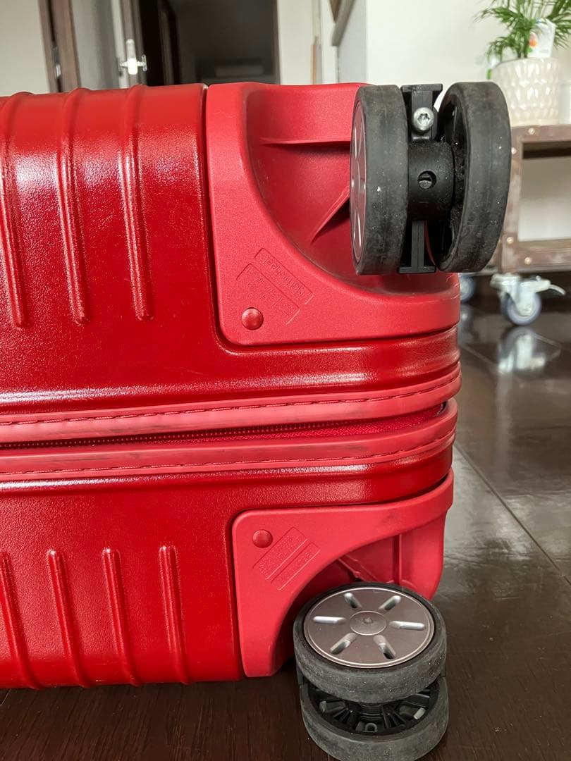 RIMOWA サルサ　104l