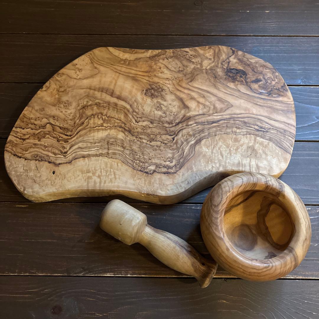 オリーブの木　まな板LL+乳鉢L