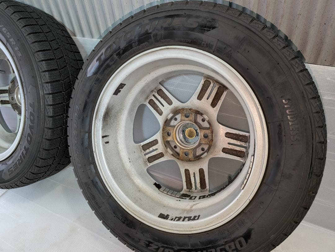 バリ溝　TOYOスタッドレス 175/65R14 タイヤホイール