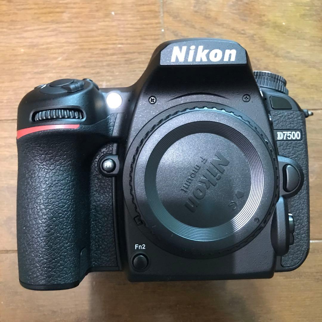 新品同様 ニコンD7500デジタル一眼レフ　ボディ