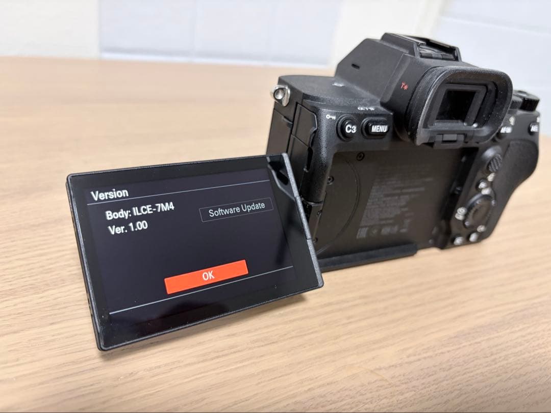 Sony A7 IV ILCE 7M4/B ボディ　カメラ　ソニー