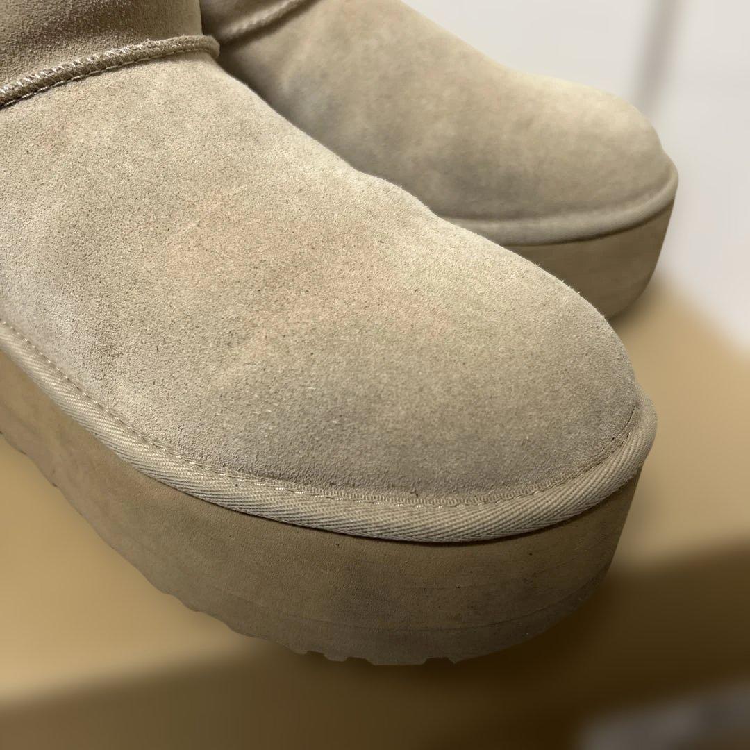 UGG 厚底ムートンブーツ 8 ベージュ