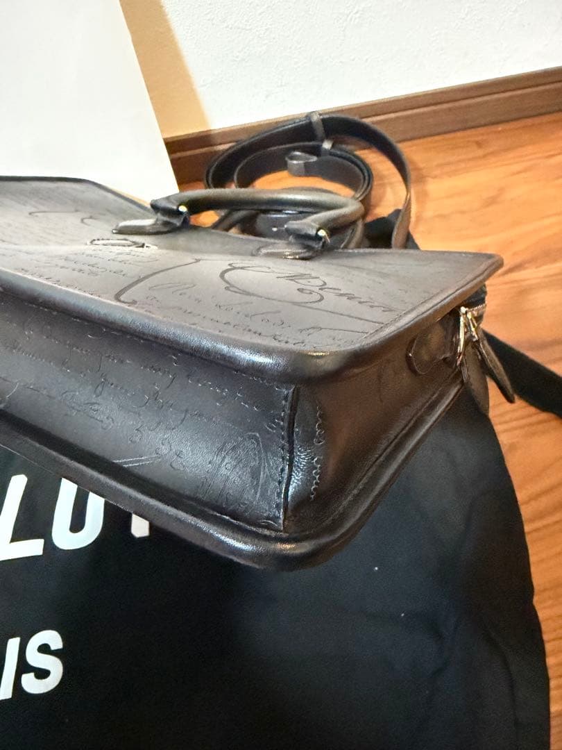 三連休値下　定価62万berlutiベルルッティ アンジュールミニブリーフケース