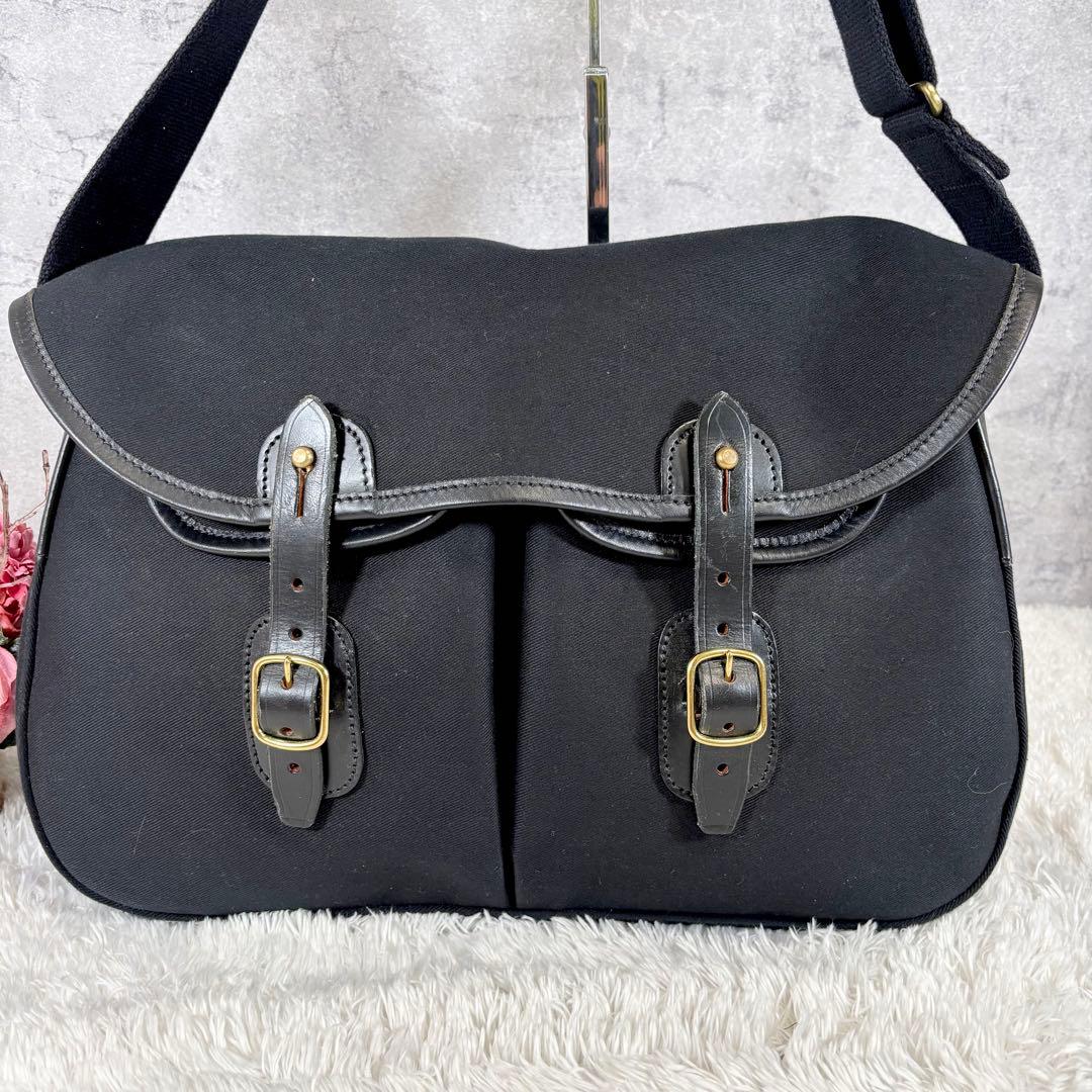 【美品】 ブレディ 黒 ショルダーバッグ アリエルトラウト メッセンジャー