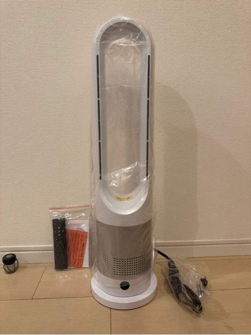 新品　セラミックヒーター　送風　羽なし　電気ファンヒーター 冷暖房　ホワイト